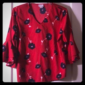 Liz Clairborne flare sleeve top